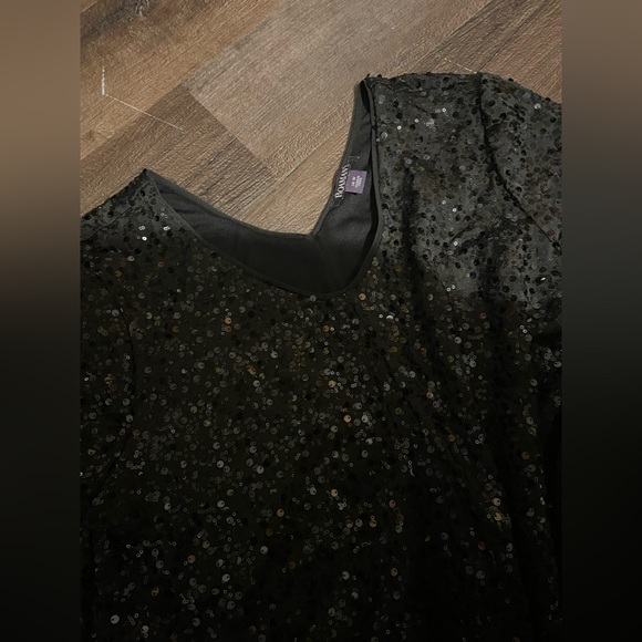 Black Sequin Women's Top - Picture 5 of 6